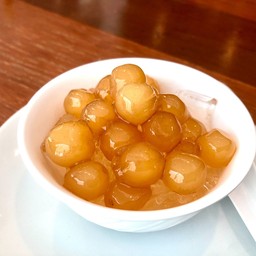 ลูกลานเชื่อมใส่น้ำตาลมะพร้าว