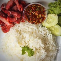 ข้าวหมูย่างจิ้มแจ่ว