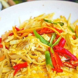 หน่อไม้ผัดไข่