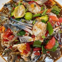 ตำเหลาปูม้ากุ้งสดหอยแครง