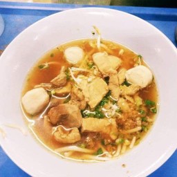 เกาเหลาลูกชิ้นหมูตุ๋น