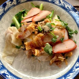 เกี๊ยวน้ำหมู หมูแดง+หมูกรอบ
