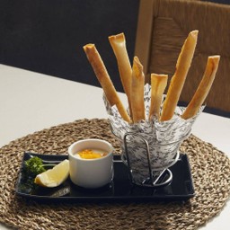 Smoked Salmon  Spring Rolls