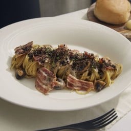 Bacon Truffle Alfredo Spaghettini
