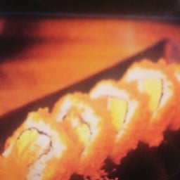 แคลิฟอเนียมากิ