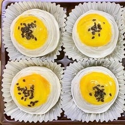 เปี๊ยะงาดำลูกเล็ก ( กล่อง 4 ลูก )