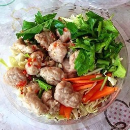 กระเพราพริกแห้ง คุณบอย ฟรีไข่