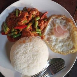 ต้องรัก