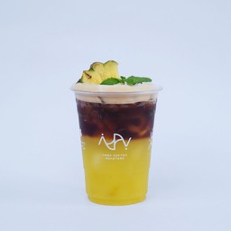 Pineapple coldbrew