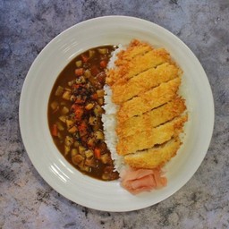 ข้าวหน้าแกงกะหรี่ญี่ปุ่น ไก่ทอดคัตสึ