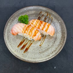 ซูชิ แซลมอนย่าง (1คำ)