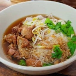 ก๋วยเตี๋ยว หมูตุ๋น  น้ำข้น/น้ำตก/ต้มยำ