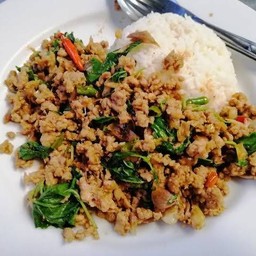 กะเพราไข่เจียว