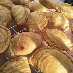 กะหรี่ปั๊บรวมรส12 ชิ้น