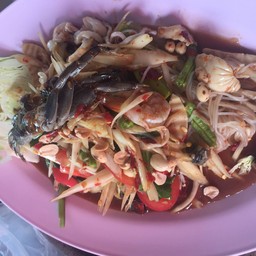 ส้มตำรสเด็ด อาหารตามสั่งร้านต้นโพธิ์