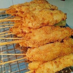 ไก่ทอดหน้ารร.