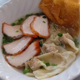 บะหมี่เกี๊ยวหมูแดง พิเศษ