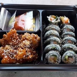 เซ็ตไก่สะโพกทอด+คิมบับ