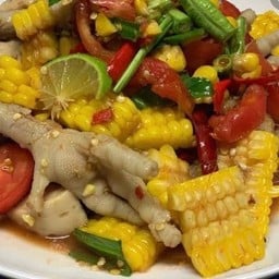 ตำข้าวโพดตีนไก่ปลาร้า
