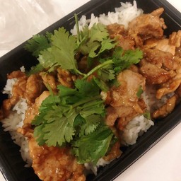 หมูกระเทียม(แบบผัด)