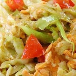 ข้าวราด กะหล่ำปีใส่ใข่