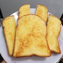 ขนมปังปิ้งทาเนยเต็มแผ่น 1คู่