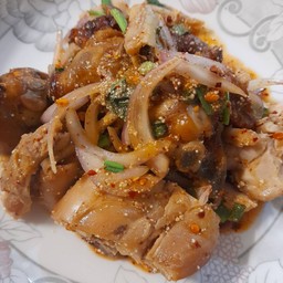 ยำไก่ย่าง
