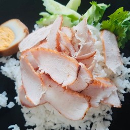 ข้าวหมูแดงล้วน ธรรมดา