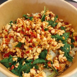 กระเพราหมูสด