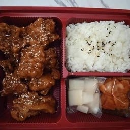 เซ็ตไก่ทอดสะโพกข้าวสวย