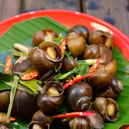 บันเทิงเริงตำ เวสต์เกต