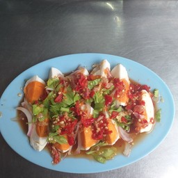 ยำไข่เค็ม