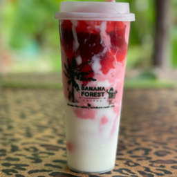 สตอเบอรรี่กับโยเกิร์ต ไม่ใส่นม