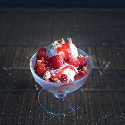 อีตัน เมส