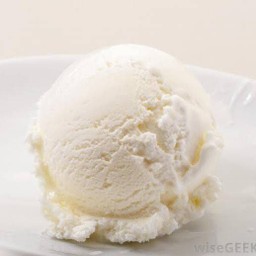 ไอศครีมวนิลา 1 ลูก (GF)