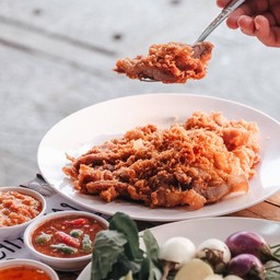 ข้าวสามชั้นผสมสันคอ