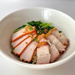 บะหมี่หมูแดง+หมูกรอบ