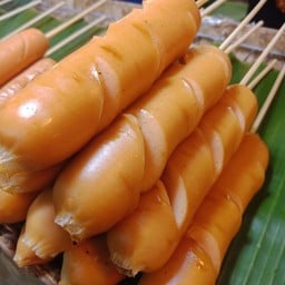 ไส้กรอกรมควัน หนังกรอบ