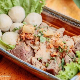 ลวกจิ้มรวมหมู