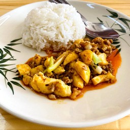 ผัดเต้าหู้หมูสับอาหารยูนนาน