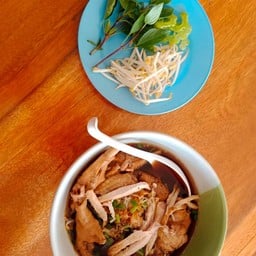 เตี๋ยวไก่นายโจ้