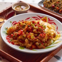 ข้าวไข่ข้นกุ้งเบบี้คั่วพริกเกลือ