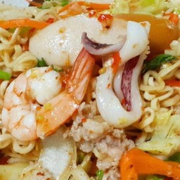 ยำมาม่า