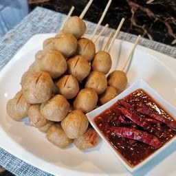 ลูกชิ้นเนื้อย่าง (1 ไม้)