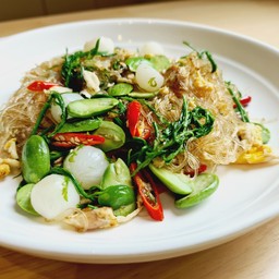 ข้าวราดผัดสามเหม็น