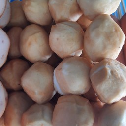 ลูกชิ้นเต้าหู้ หมู