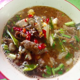 ต้มแซ่บเครื่องในเนื้อ