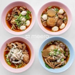 ก๋วยเตี๋ยวหมูตุ๋น ไก่ตุ๋น - ซอยเรวดี ซอยเรวดี