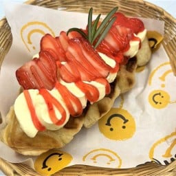 ขนมเตยหอมครอฟเฟิล