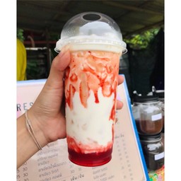 นมสด สตอเบอรี่ เย็น